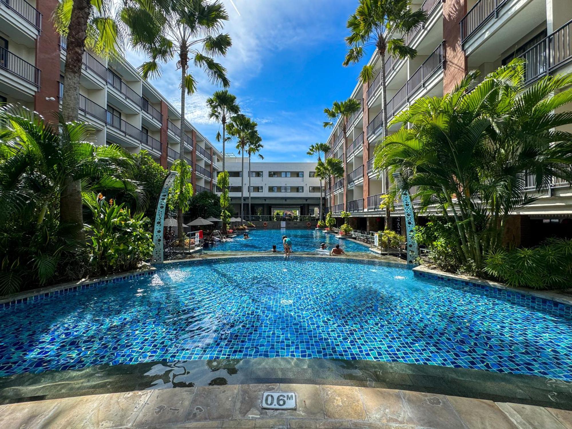 Swiss-Belhotel Tuban Kuta Lombok Exterior foto